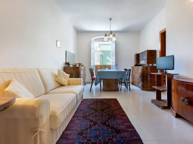 GuestHost - Tabarka's House