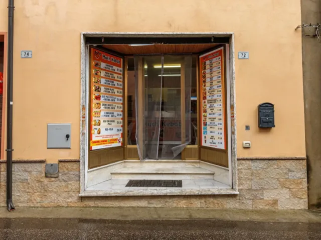 Much kebab حلال کباب