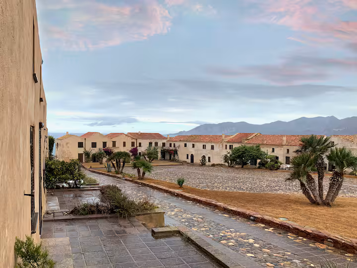 Antica Tonnara – House on the Beach