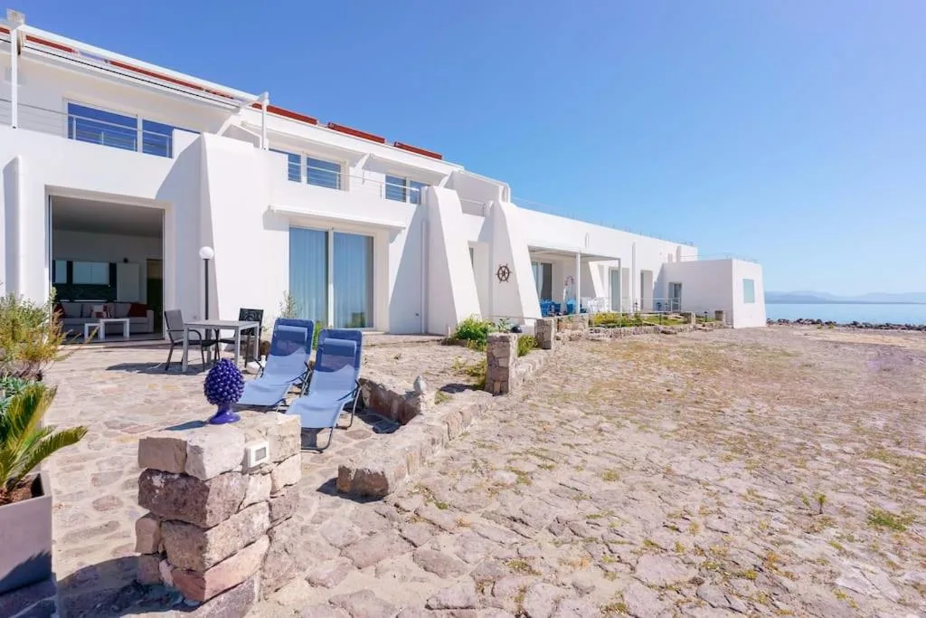 Il Delfino Guest House