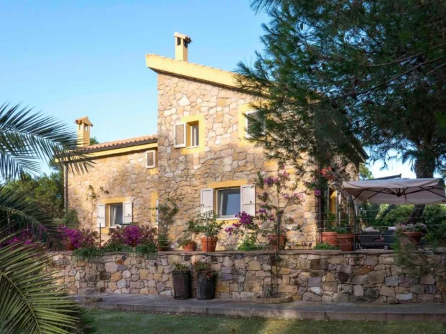 Villa Con Piscina