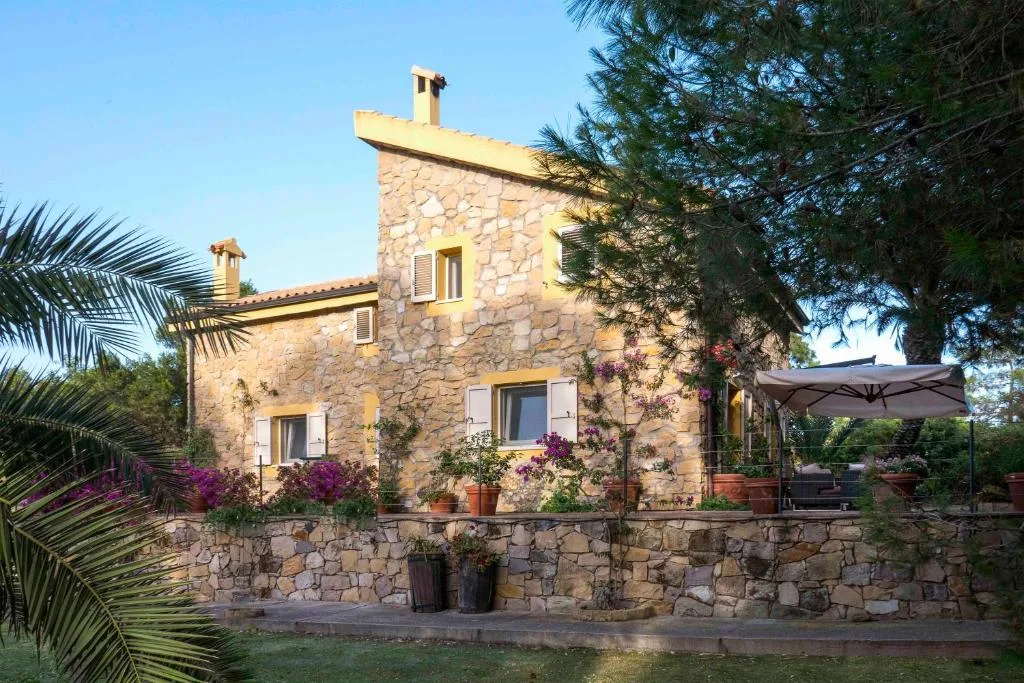 Villa Con Piscina