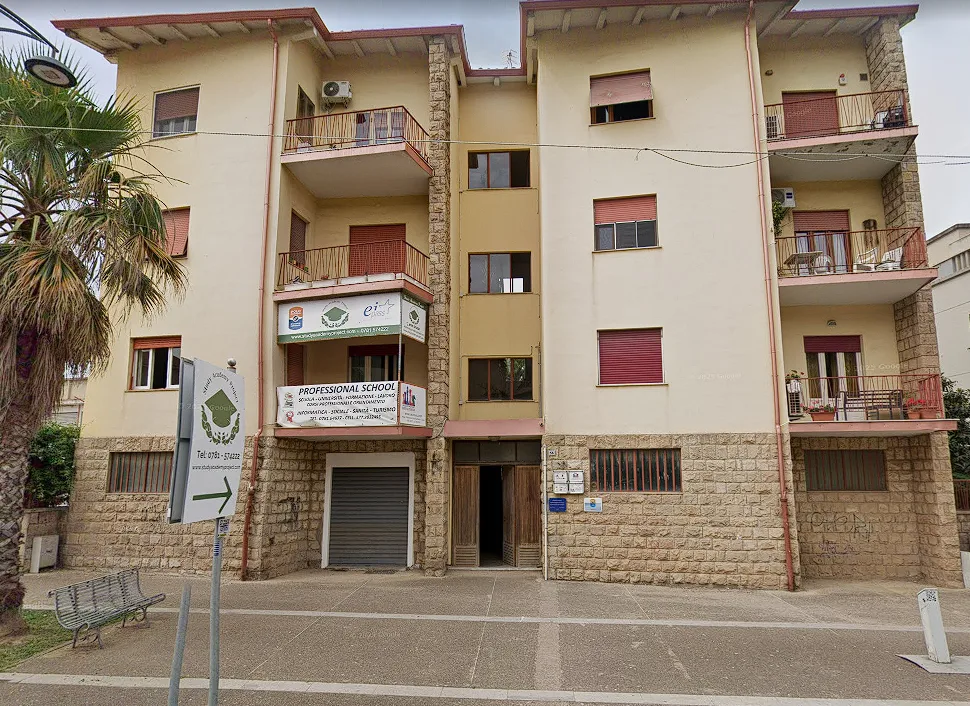 Avv. Murroni Francesco