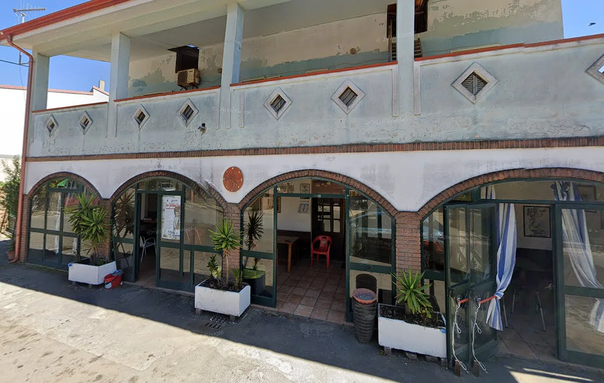 Is Loccis Bar