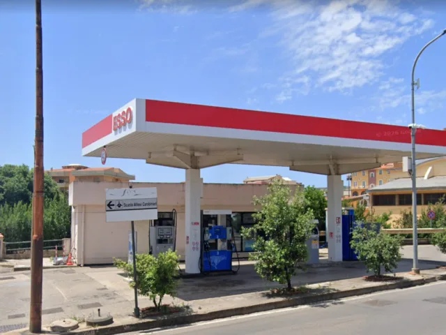 Distributore Esso