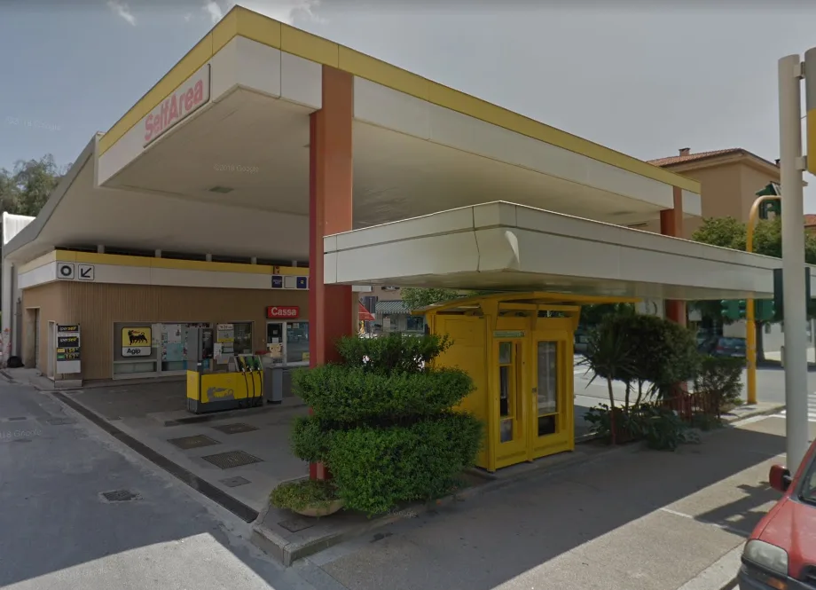 Stazione Di Servizio Eni