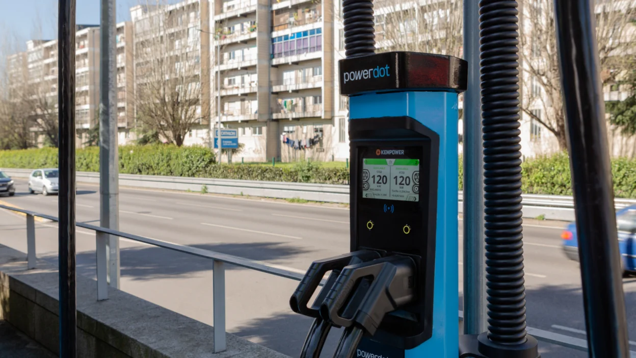 Powerdot Stazione di Ricarica