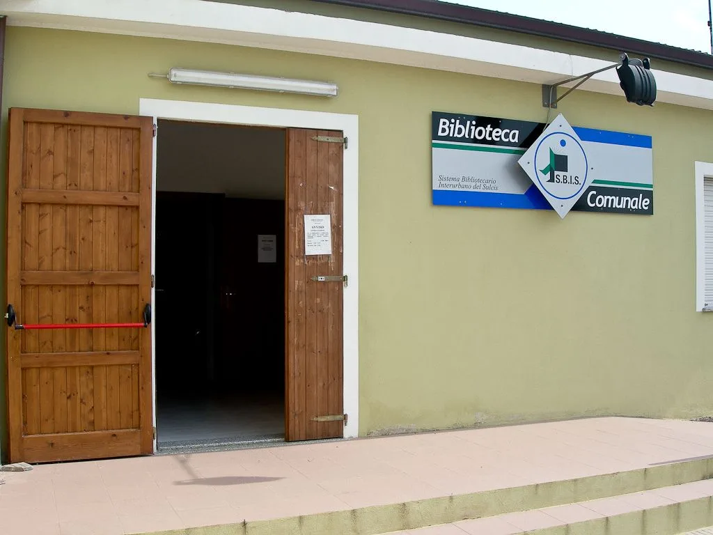 Biblioteca Comunale di Piscinas