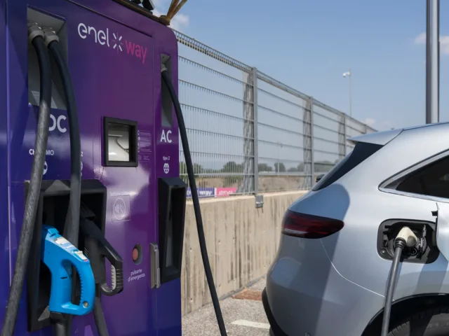 Enel X Stazione di Ricarica