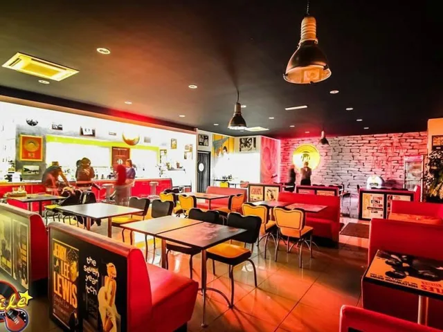 Ristorante VINILE Original Food