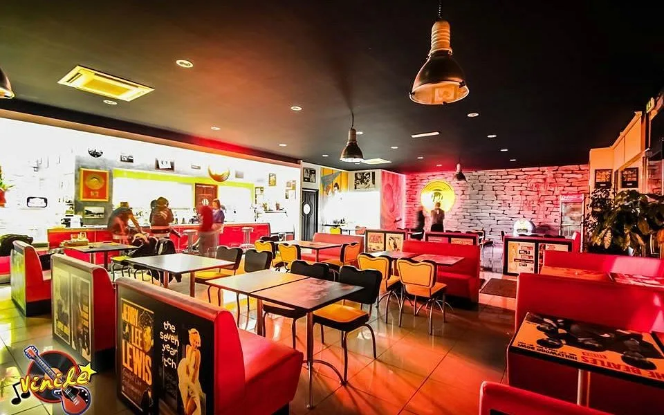 Ristorante VINILE Original Food