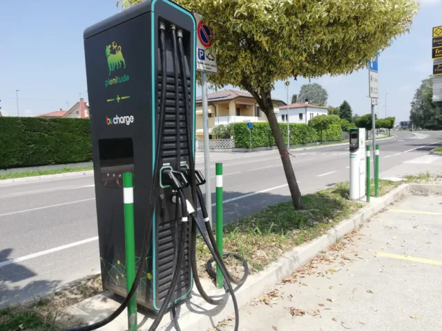 Plenitude On The Road Stazione di ricarica