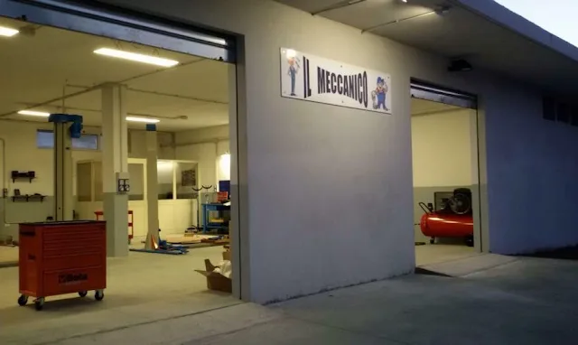 Auto officina Il meccanico