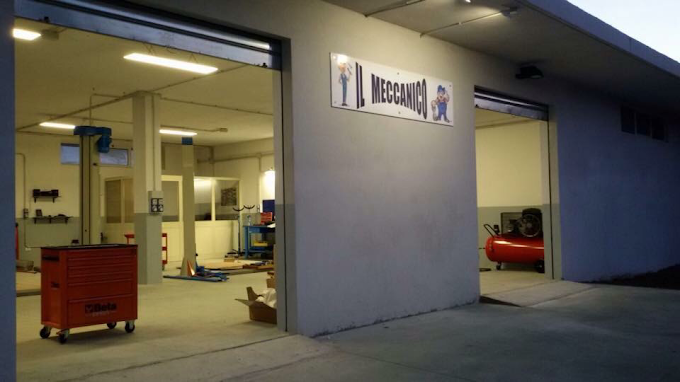 Auto officina Il meccanico