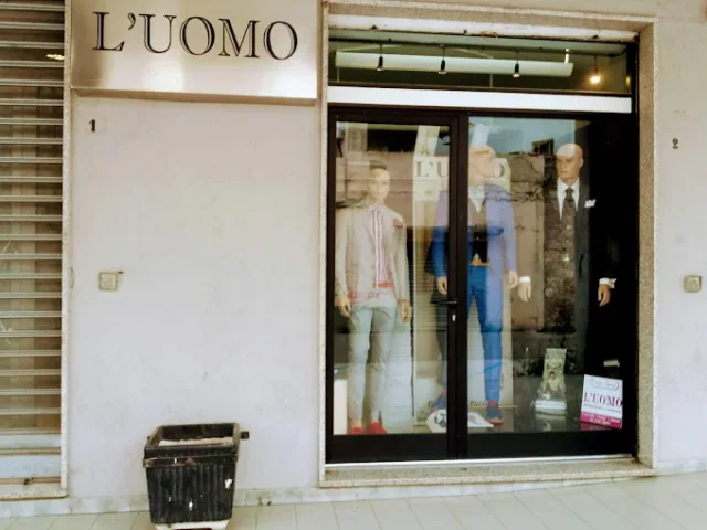 L'UOMO Abbigliamento