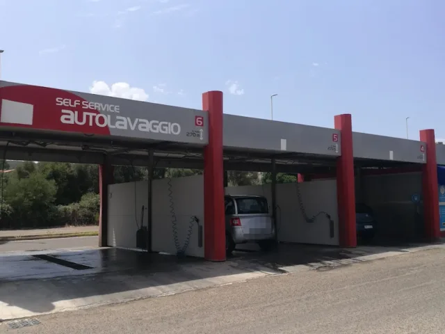 La Pecora Bianca Car Wash