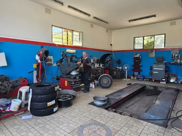 Gommista Tiddia Marino