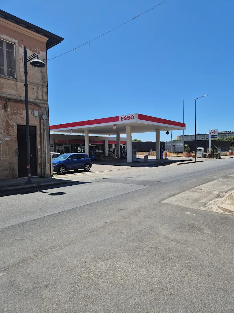 Distributore Esso