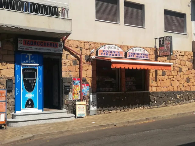 4 Mori Edicola & Tabacchi