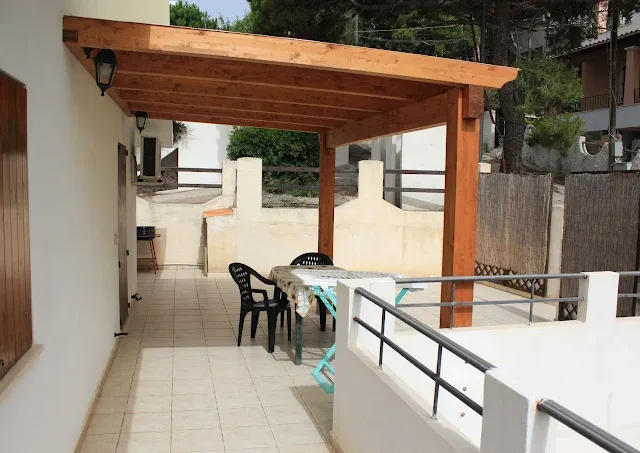Renato Apartments