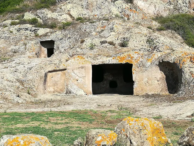 Necropoli di Montessu