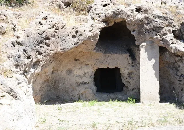 Necropoli Is Loccis Santus