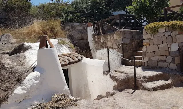 Villaggio Ipogeo Grotte Sant'Antioco