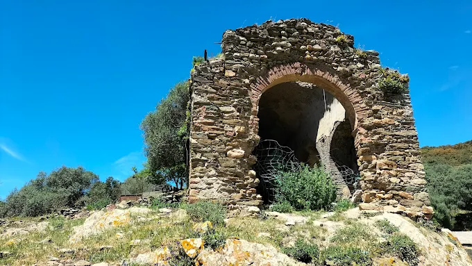 Chiesa San Pietro Serrachei