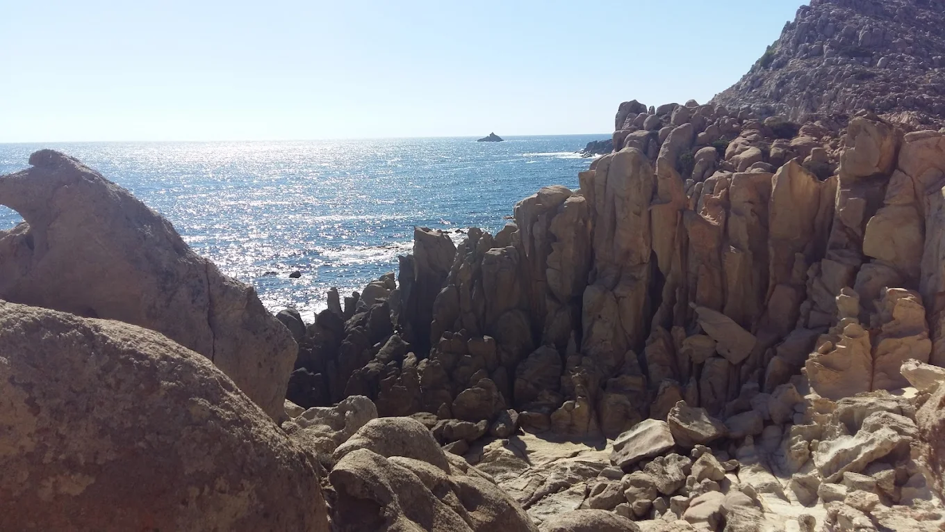 Scogliera di Capo Sandalo