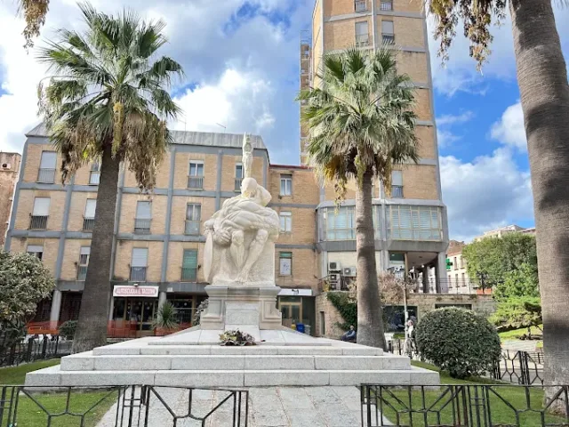 Monumento ai Caduti della Sardegna
