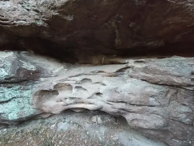 Riparo abitativo-sepolcrale