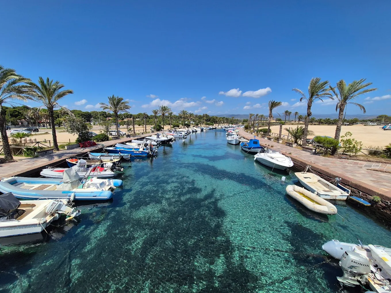 Porto Canale di Porto Pino