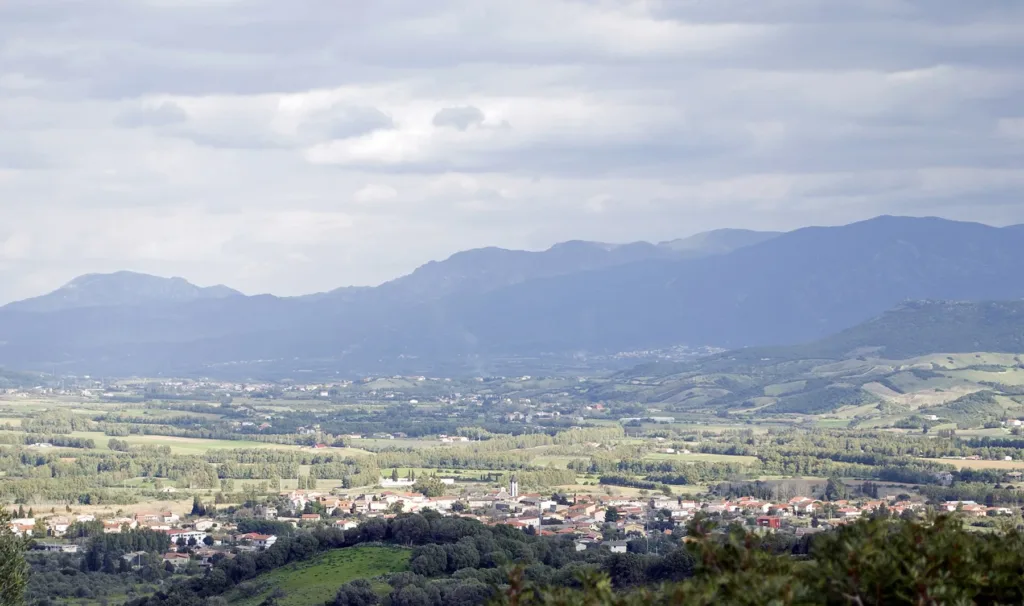 Panorama di Perdaxius e della campagna: contesto territoriale, non una veduta della chiesa